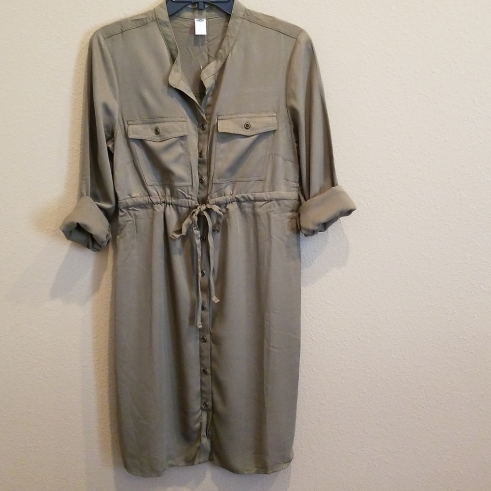 New without tags maternity dress